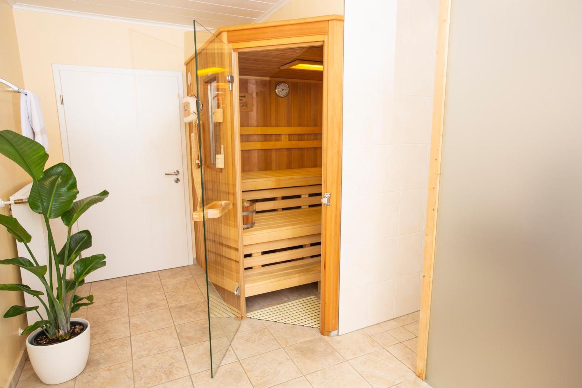 Hotel-Pension Haus Holtdirk Lippstadt Extérieur photo
