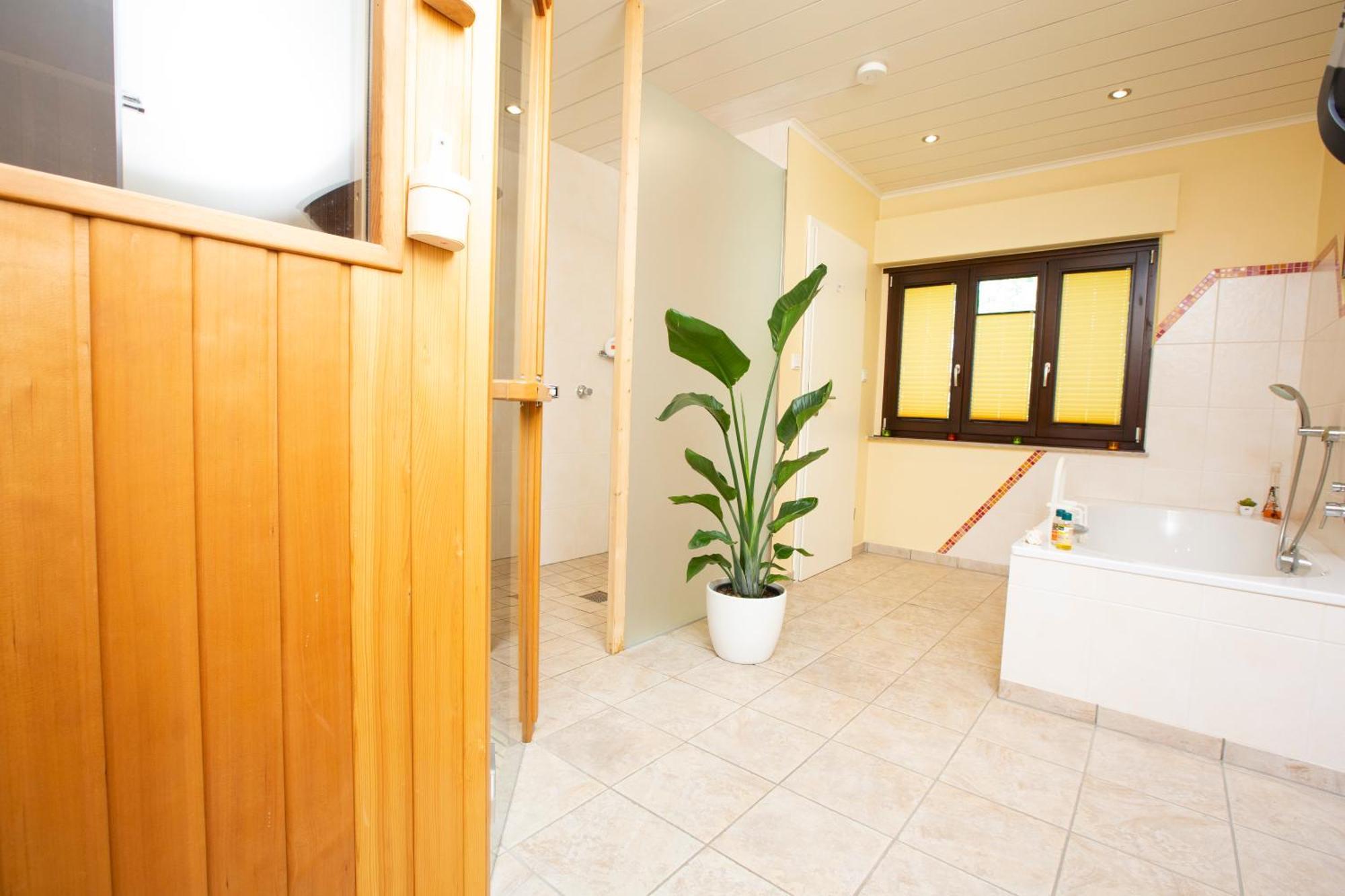 Hotel-Pension Haus Holtdirk Lippstadt Extérieur photo
